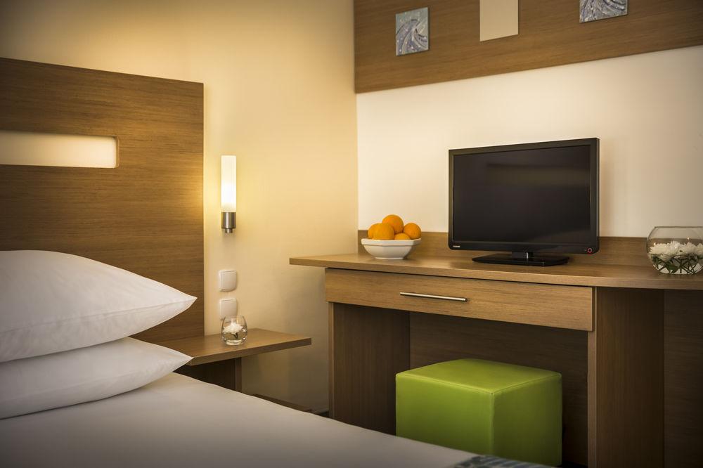 Miramar Sunny Hotel By Valamar Rabac Eksteriør billede