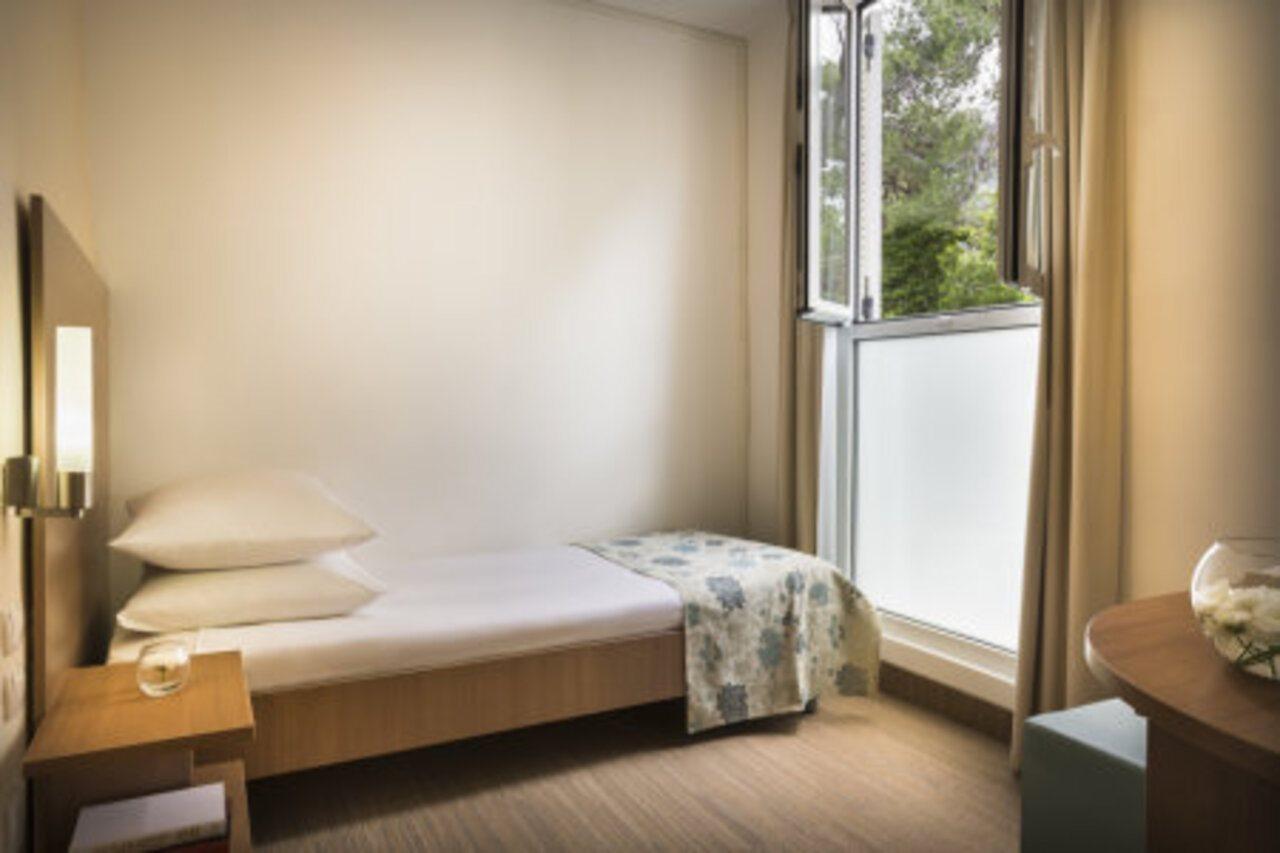 Miramar Sunny Hotel By Valamar Rabac Eksteriør billede