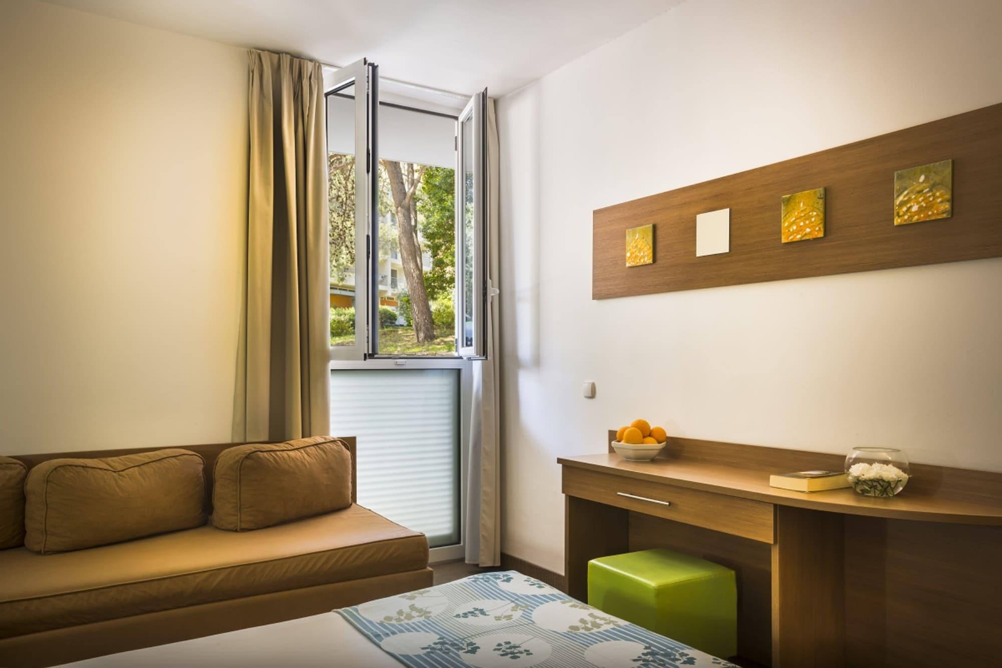 Miramar Sunny Hotel By Valamar Rabac Eksteriør billede